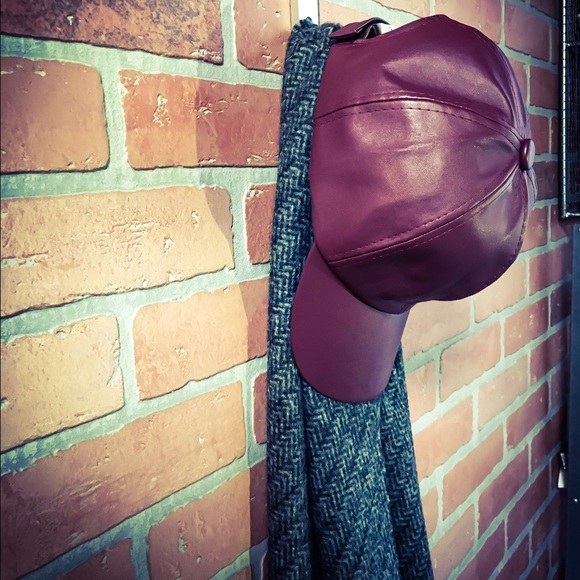 MAROON LEATHER CAP IN TREND NOW - Picture 2 of 4