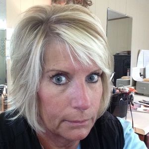 Meet your Posher, Salena