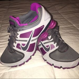 New Nike shocks - purple/gray - size 7