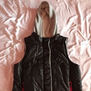 ✳️C&C California quilted hoody vest