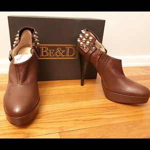 New Be&D Studded Chocolate Leather Booties