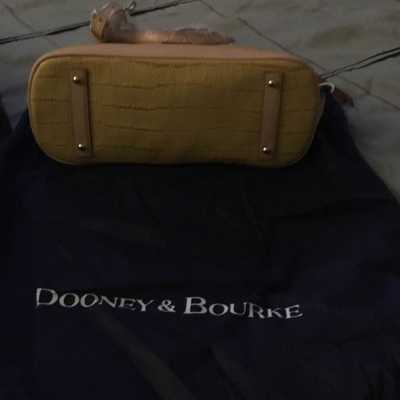 Dooney & Bourke satchel - Picture 4 of 4