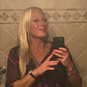 Meet your Posher, Alison