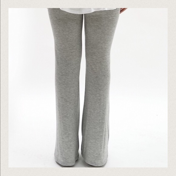 Monoreno Gray Flared Leggings - Picture 3 of 3