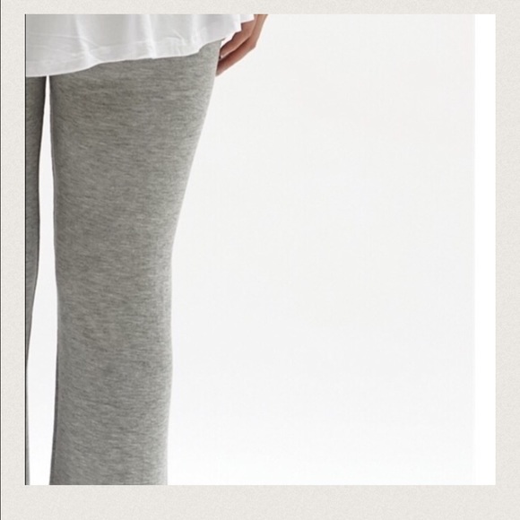 Monoreno Gray Flared Leggings - Picture 2 of 3
