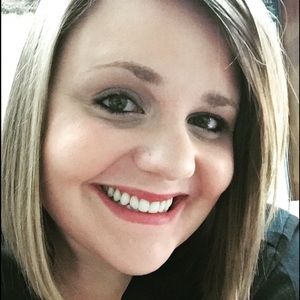 Meet your Posher, Cayla