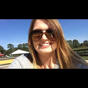 Meet your Posher, Katrina