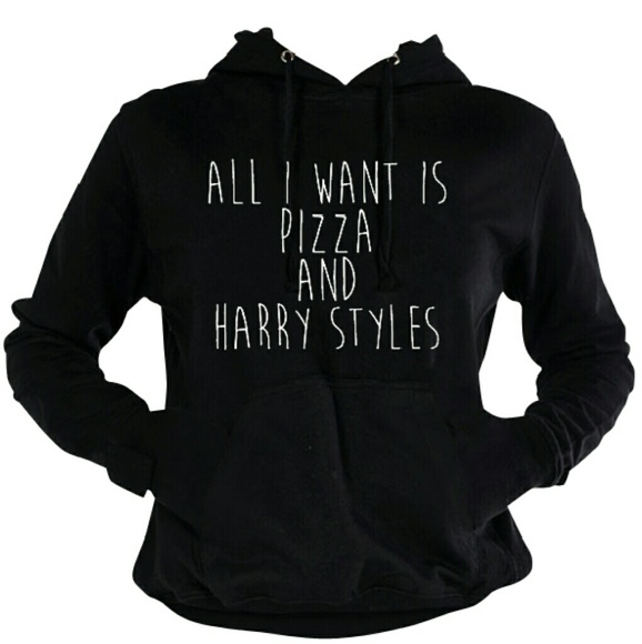 ALL I WANT IS PIZZA AND HARRY STYLES SOFT HOODIE