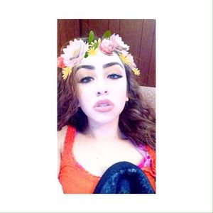 Meet your Posher, Hilda