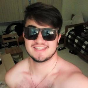 Meet your Posher, Felipe