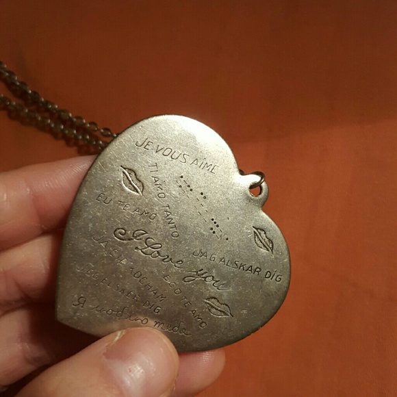 engraved sterling silver heart pendant