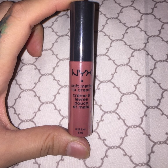 NYX soft matte lip cream