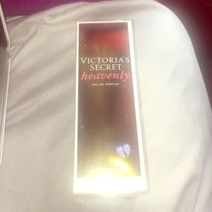 Victoria Secret Heavenly perfume