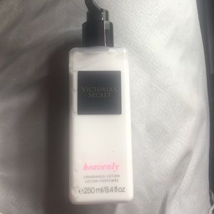 Victoria Secret Heavenly Lotion