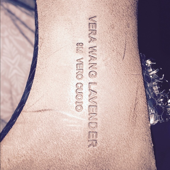 Vera Wang Lavender Heels- worn once for a wedding. - Picture 2 of 4