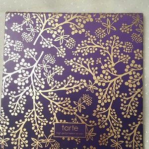 TARTE amazonian clay eyeshadow palette.  16 shades