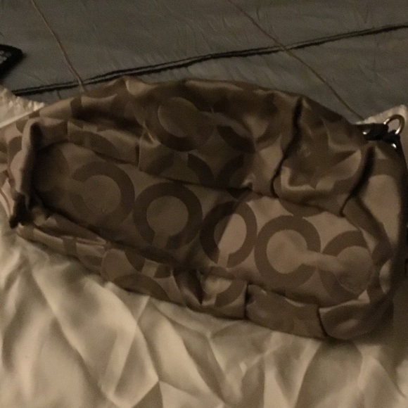 Coach authentic satchel - Picture 3 of 3