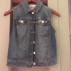 Cropped jean jacket