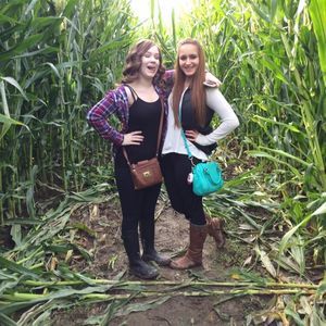 Meet your Posher, Becca