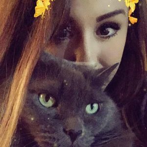 Meet your Posher, Crystal