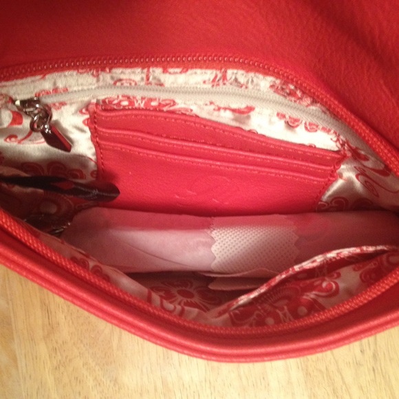 BRAND NEW - Grace Adele Claire Clutch - Picture 4 of 4