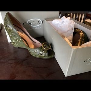 New Oscar de la Renta Wedges