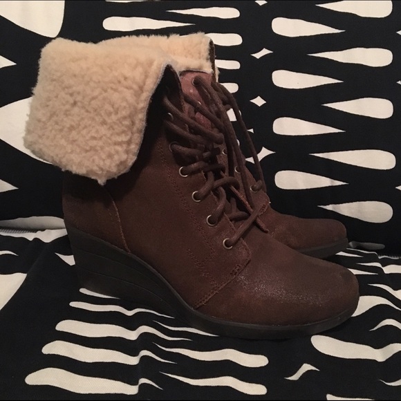 UGG Australia Zea Suede Wedge Bootie