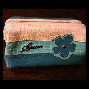 Guess make up bag! NWOT 💄💋💄