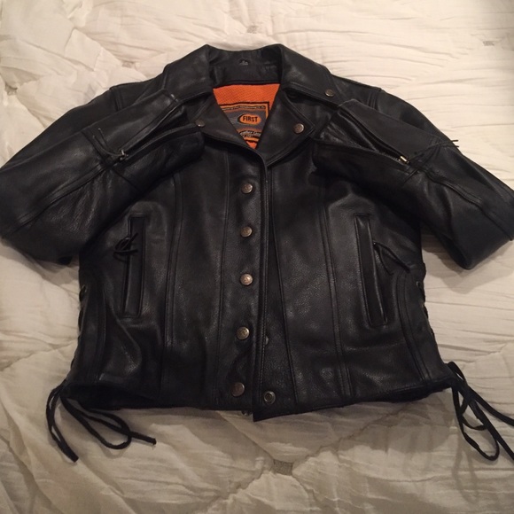 โค๏ธ๐โผ๏ธHPโผ๏ธ๐๐ ๐ SALE!! ๐ Leather Rider Jacket๐ - Picture 2 of 6