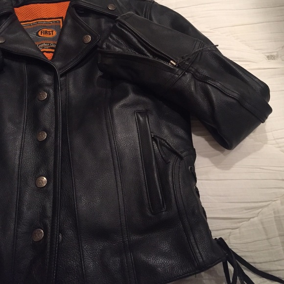โค๏ธ๐โผ๏ธHPโผ๏ธ๐๐ ๐ SALE!! ๐ Leather Rider Jacket๐ - Picture 3 of 6