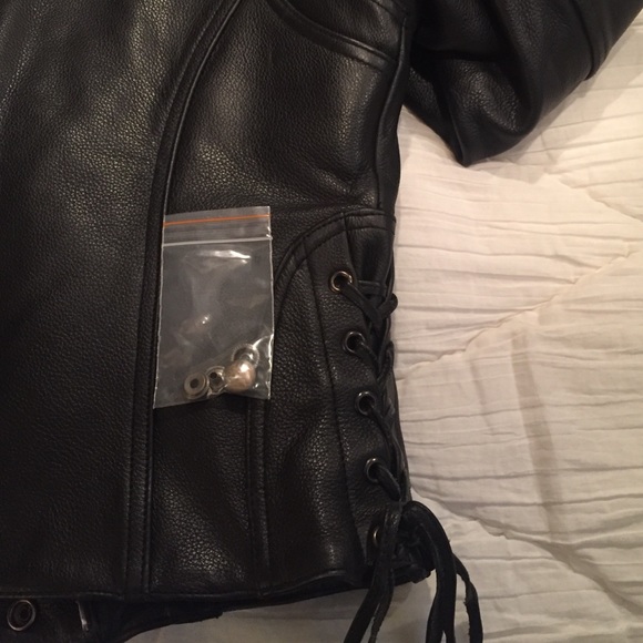 โค๏ธ๐โผ๏ธHPโผ๏ธ๐๐ ๐ SALE!! ๐ Leather Rider Jacket๐ - Picture 5 of 6