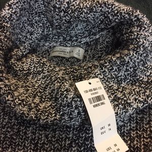 Abercrombie sweater