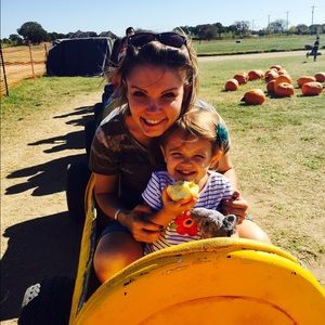 Meet your Posher, Meagan