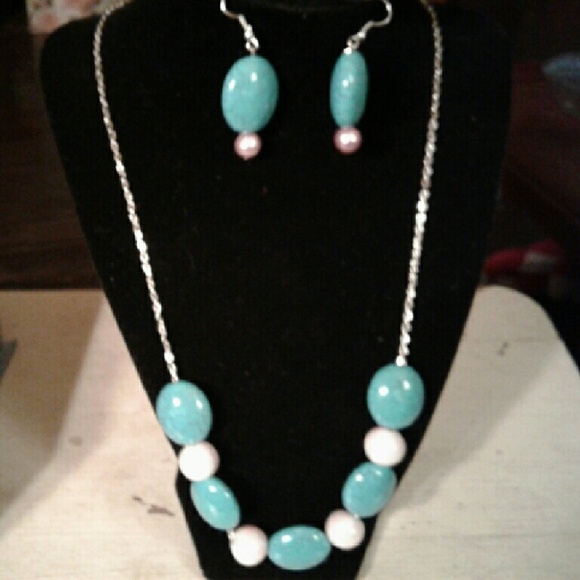 NECKLACE & Earring Set