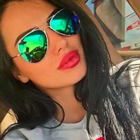 ✨Blue Aviator Sunglasses!✨