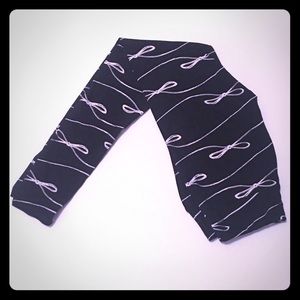 Lularoe OS black bow 🎀leggings! HTF Unicorns! 🦄