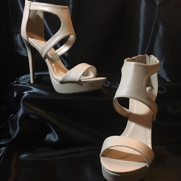 Beige Beauties - Picture 2 of 2