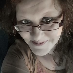 Meet your Posher, Vickie