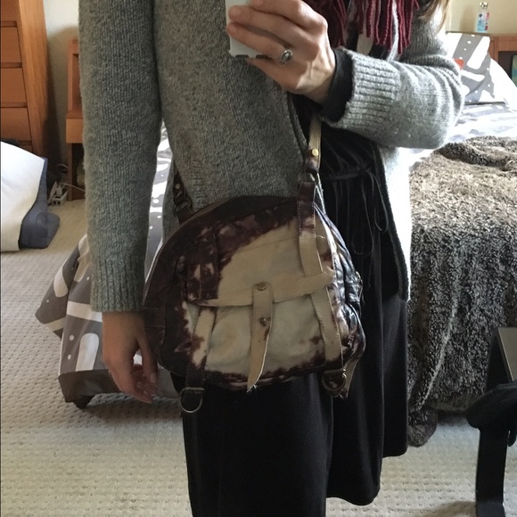 Free People gorgeous leather cross-body
