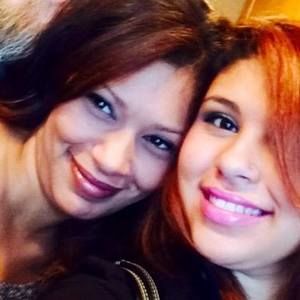 Meet your Posher, Dina