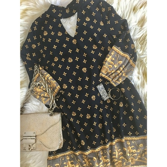 ‼️SOLD OUT‼️Baroque Border Print Shift Dress - Picture 3 of 4