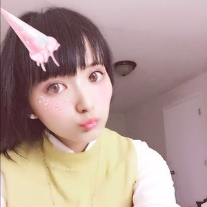 Meet your Posher, Lyna