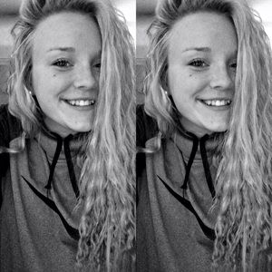 Meet your Posher, Caroline