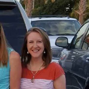 Meet your Posher, Courtney