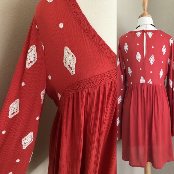 💥LAST ONE💥V-Neck Babydoll Dress with Embroidery - Picture 4 of 4