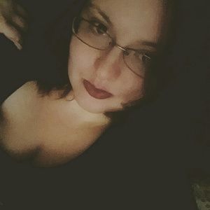 Meet your Posher, Katelyn