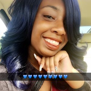 Meet your Posher, Alexus