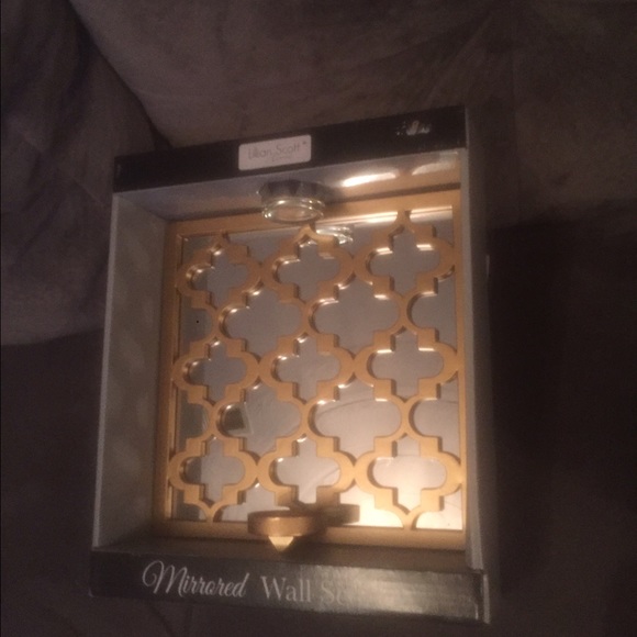 Pretty wall sconce 10 x 10 - Picture 2 of 3