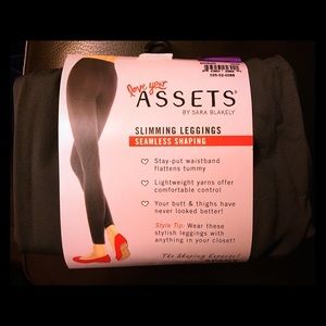 Love your assets SPANX!!! NWT 🌟🌟🌟