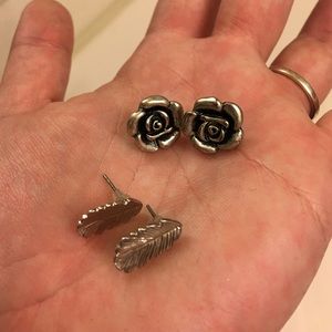 Set of silver earrings